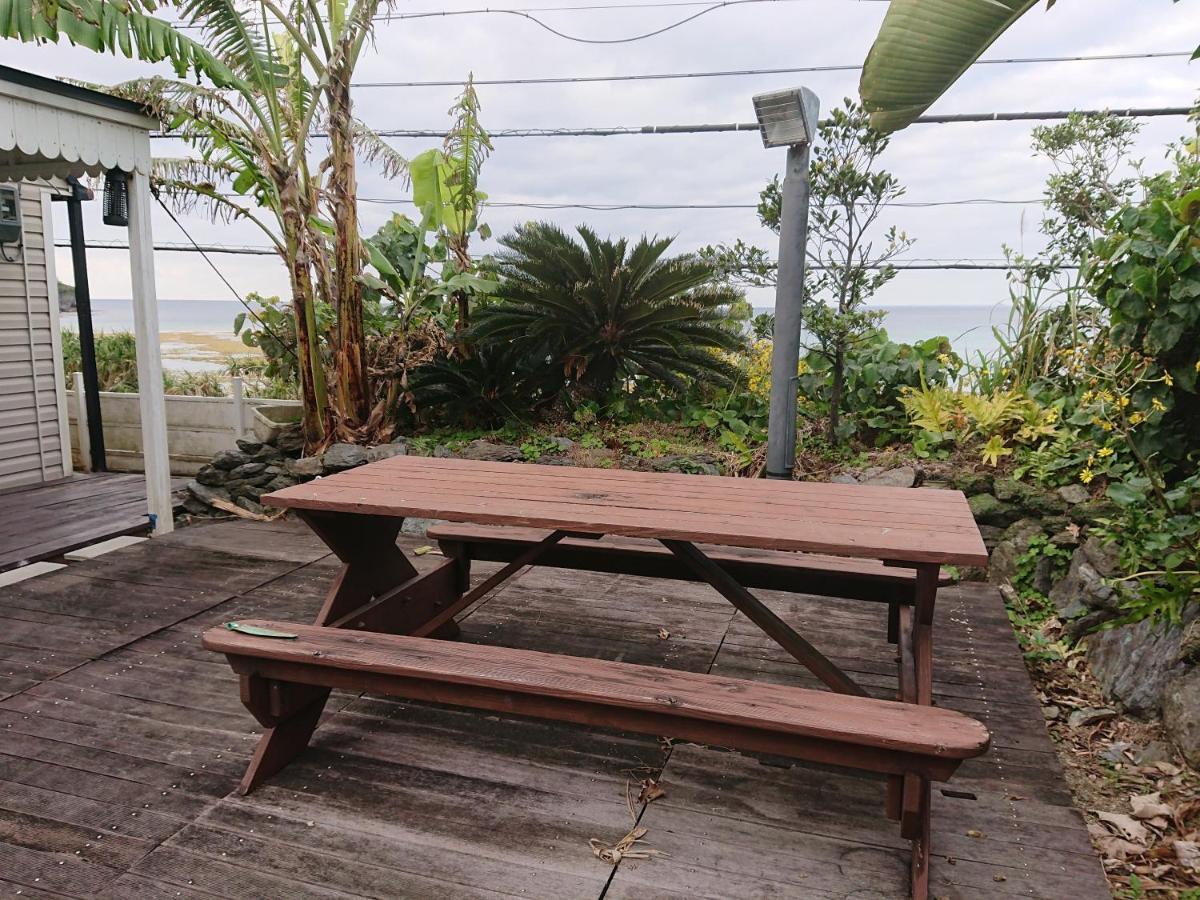 Maribu Beach House Onna Ngoại thất bức ảnh