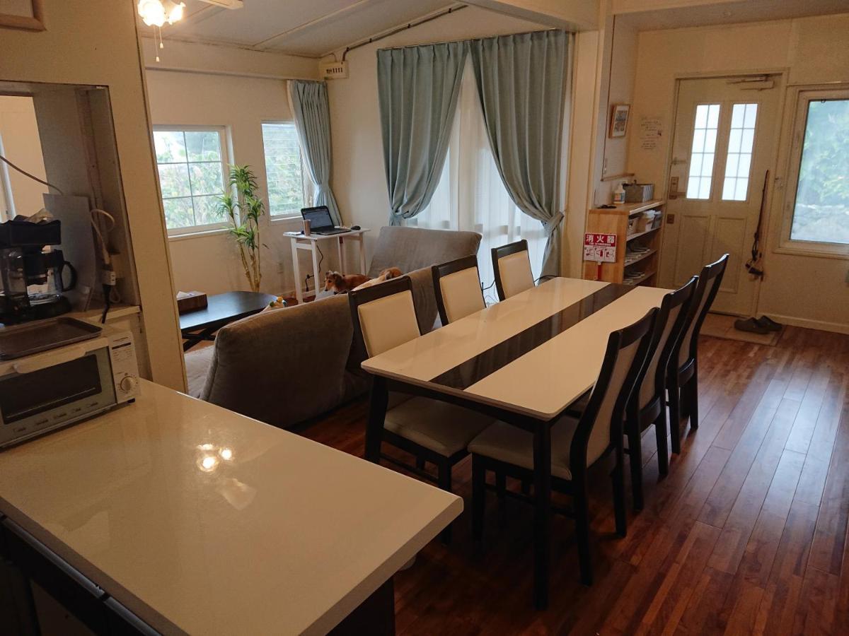 Maribu Beach House Onna Ngoại thất bức ảnh